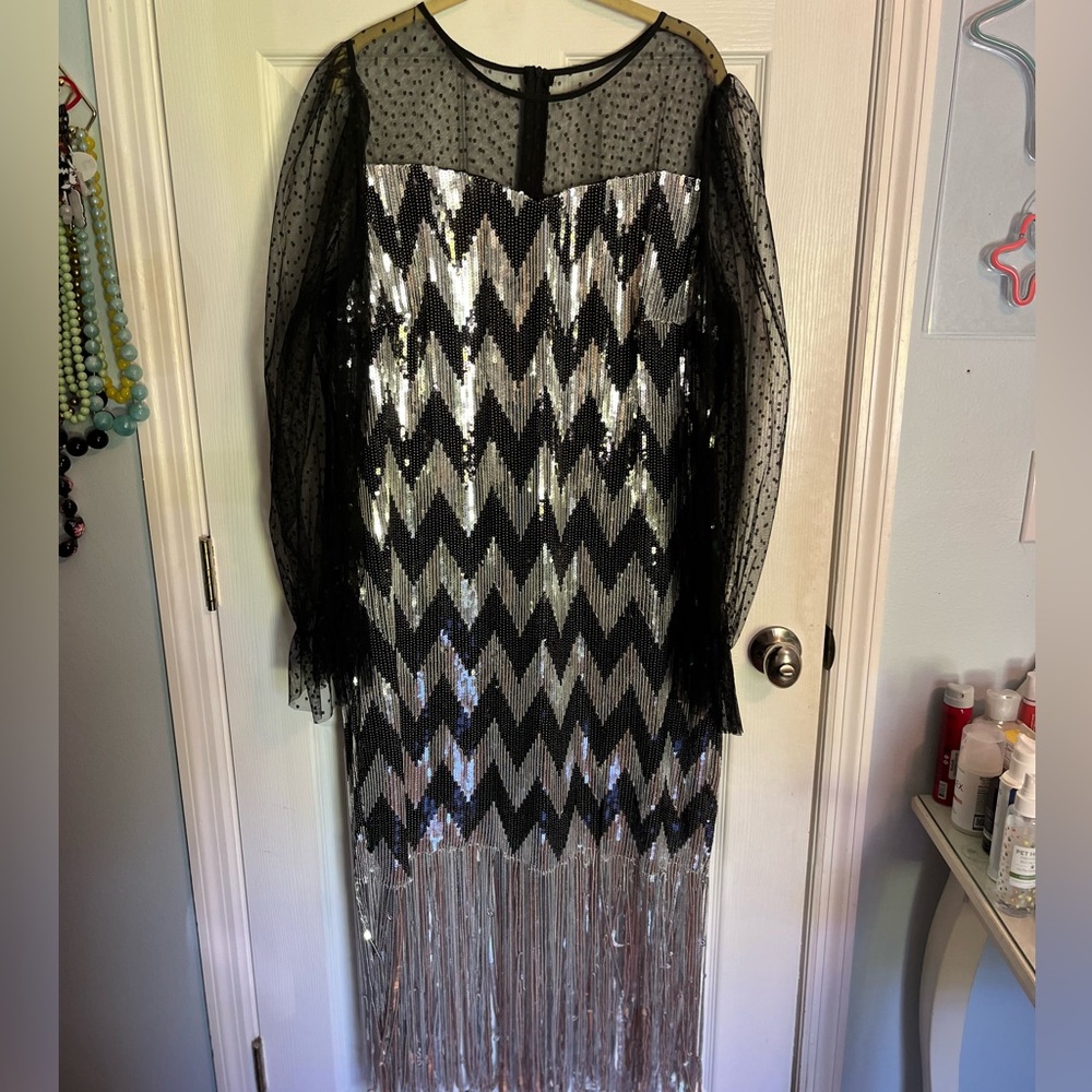 Black and Silver Sequin Chevron Flapper 20s Fringe Style retro Dress
